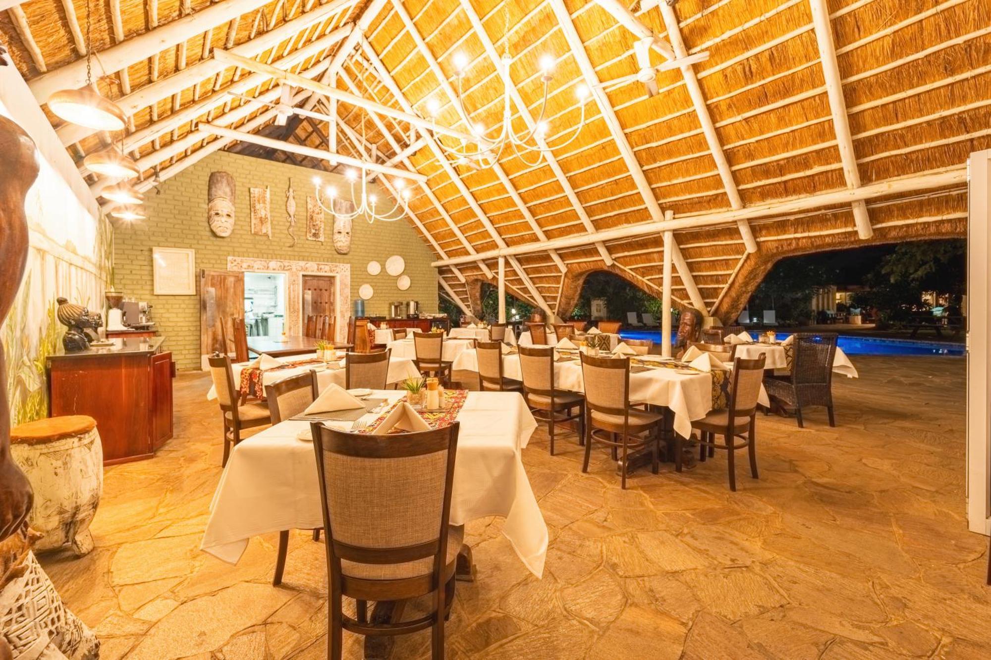 Bayete Guest Lodge Victoria Falls Kültér fotó