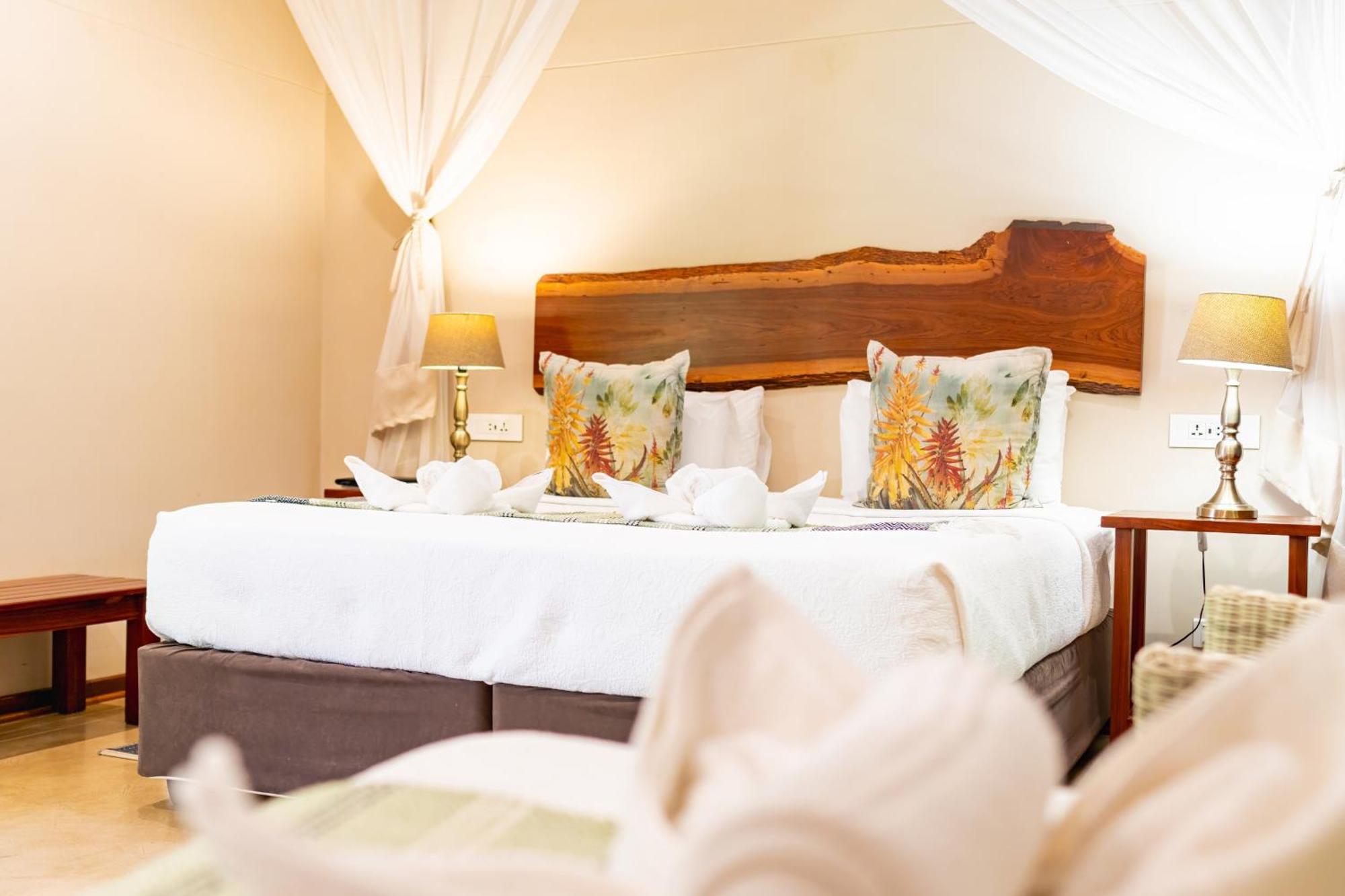 Bayete Guest Lodge Victoria Falls Kültér fotó